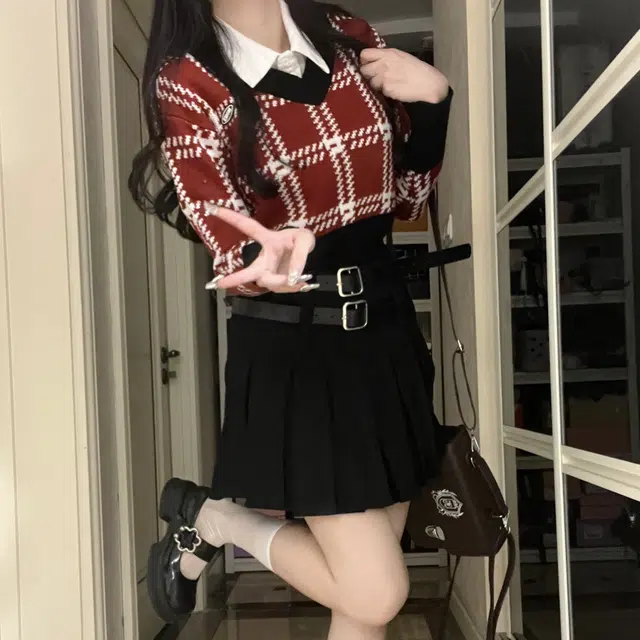 花山家的猫 舒适细腻柔和长袖短款格纹毛衣休闲半身裙制服 女款