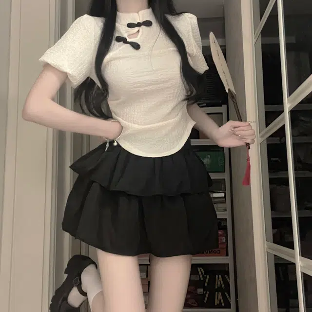 花山家的猫 纯色新中式泡泡袖衬衫配高腰荷叶裙制服套装 女款