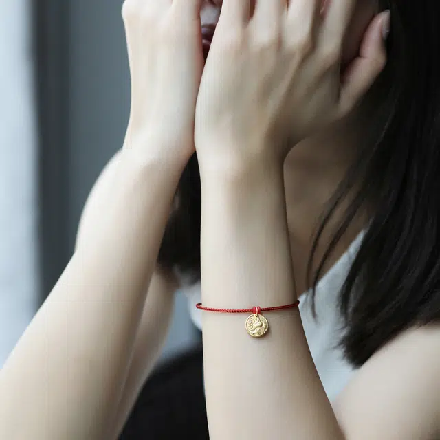潮小金 守护系列独角兽 挂坠 足金 一口价 黄金吊坠 女款