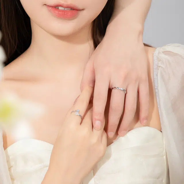 S925