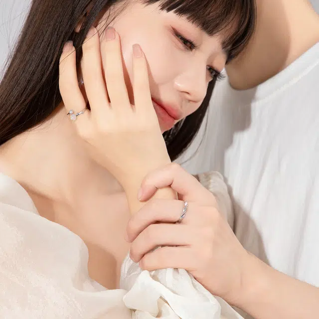 S925