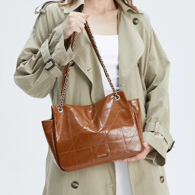 西木汀 光影魅力高级感 牛皮 菱格链条包斜挎单肩包 中号 女款 焦糖棕/深邃黑