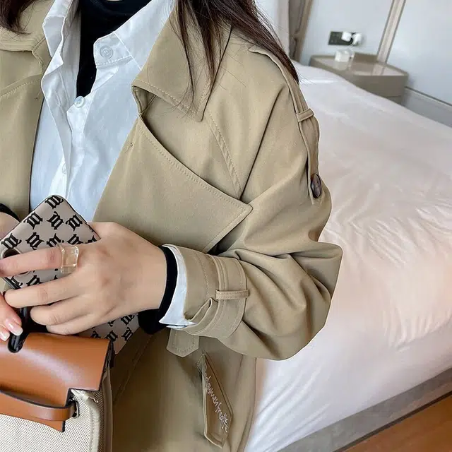 惟友 胖妹妹显瘦女装大码秋装外套刺绣风衣 胖女生穿搭胖女孩春秋款 女款