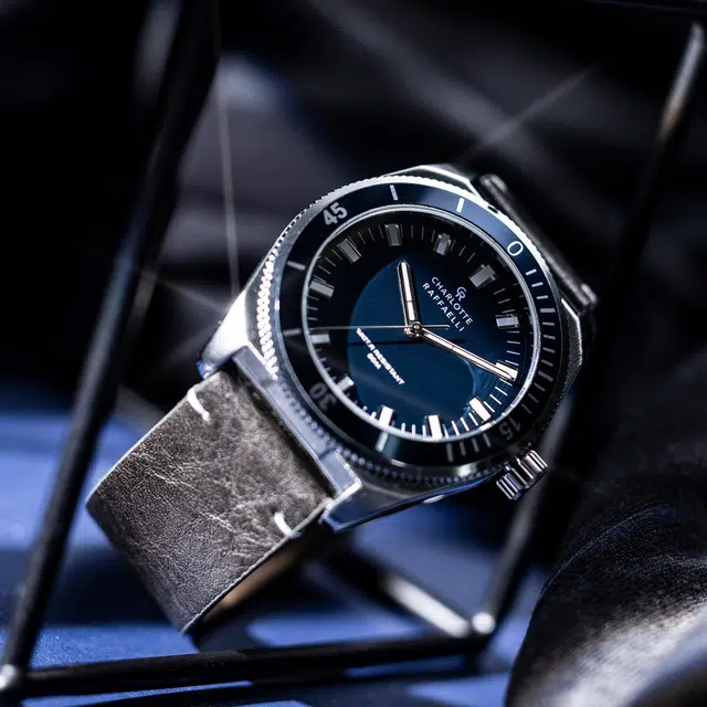 CHARLOTTE RAFFAELLI CRSP069