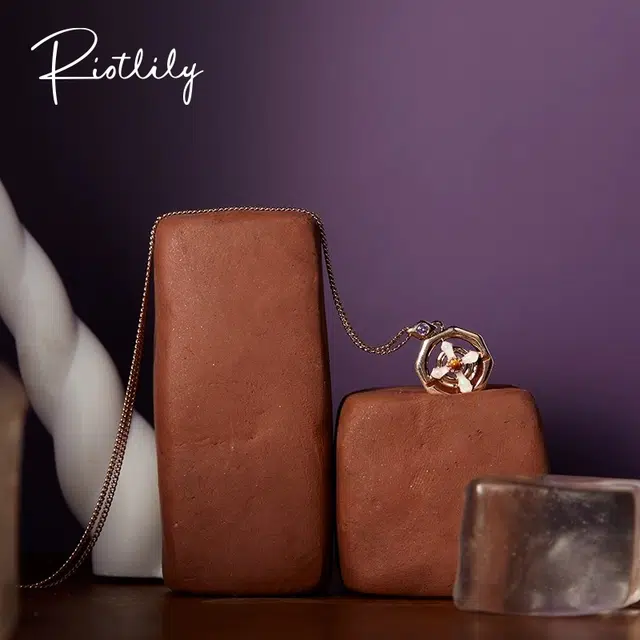 RiotLILY