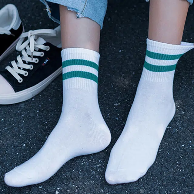 浪莎 韩系纯棉透气舒适吸汗速干运动袜排湿防滑防臭高弹不勒脚休闲袜子女袜居家日常时尚简约条纹百搭中筒袜  女款