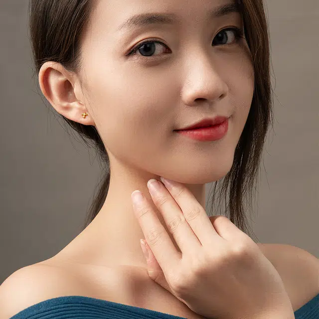 六桂福珠宝 飞机自由翱翔 足金 按克计价 黄金耳钉 女款