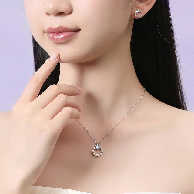 S925
