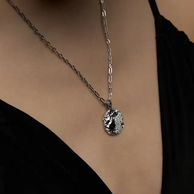 Empress 47 Concept 925