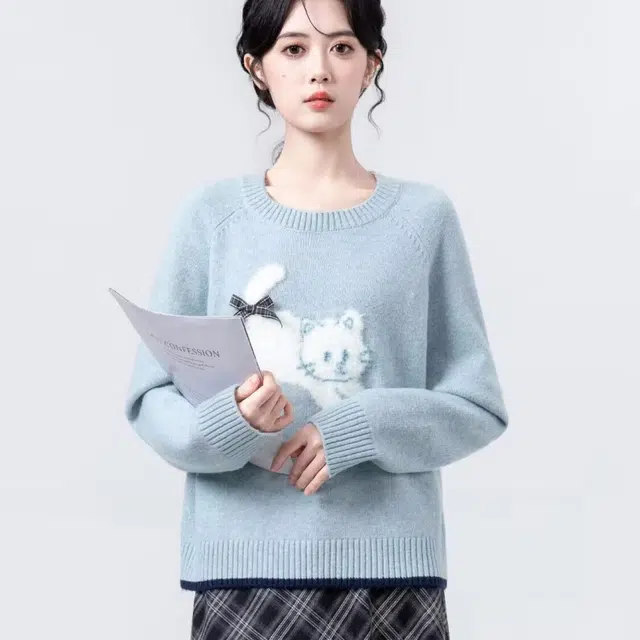 欧阳喜 圆领慵懒风宽松蝴蝶结卡通时尚毛衣 女款