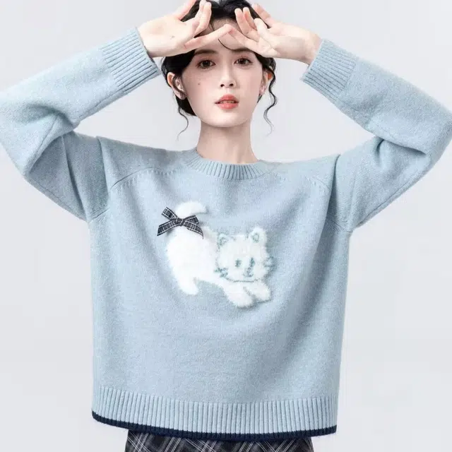 欧阳喜 圆领慵懒风宽松蝴蝶结卡通时尚毛衣 女款