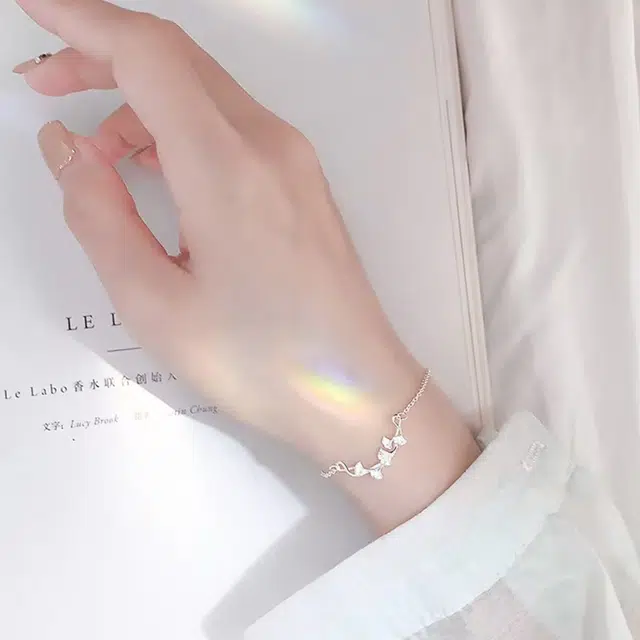 s999