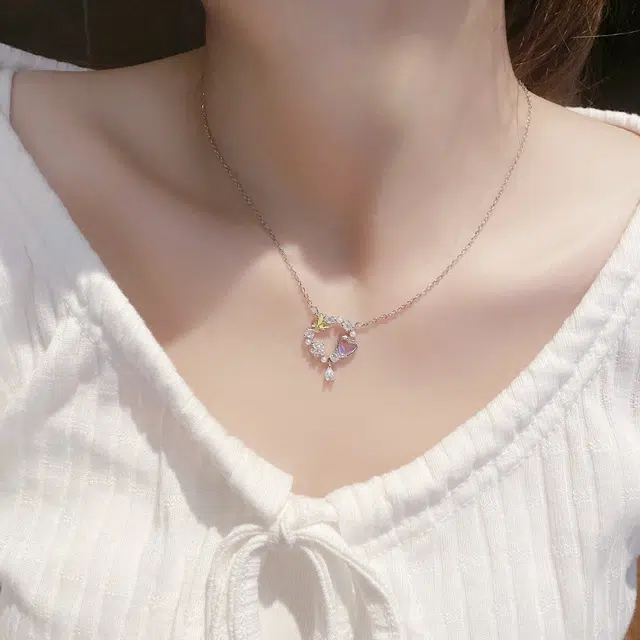 希遇 浪漫星星爱心蝴蝶气质小众设计轻奢高级感锁骨链 铜 项链 女款