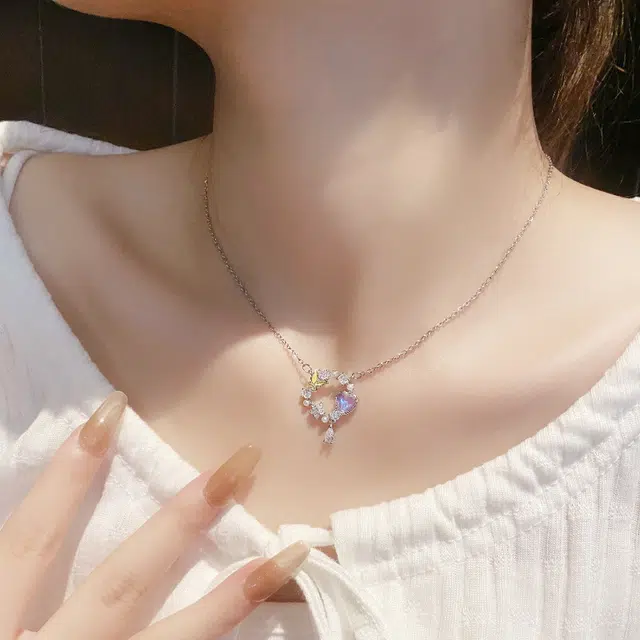 希遇 浪漫星星爱心蝴蝶气质小众设计轻奢高级感锁骨链 铜 项链 女款