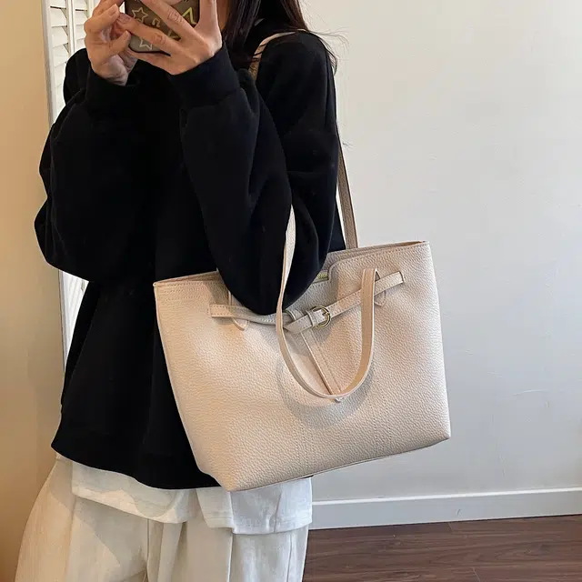 RIVMIND PU Tote