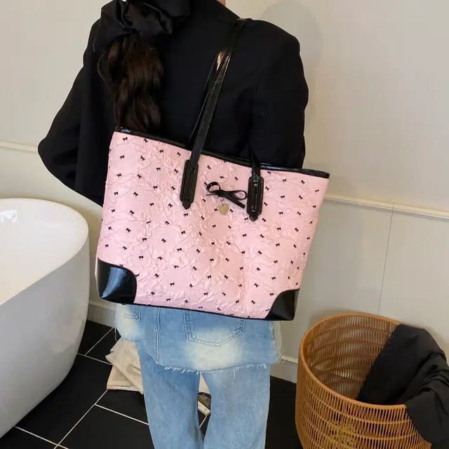 RIVMIND PU Tote