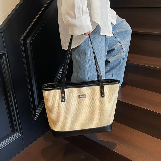 RIVMIND PU Tote