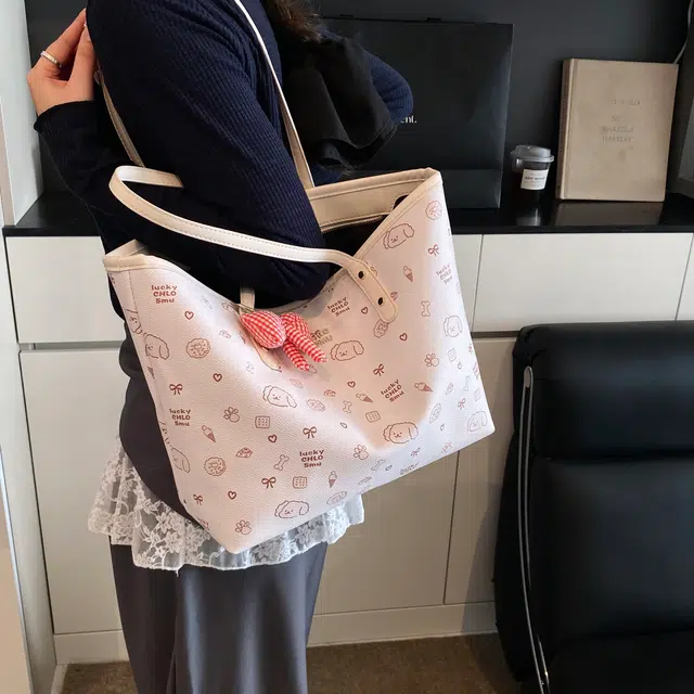 RIVMIND PU Tote
