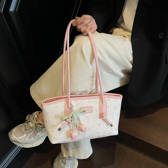 RIVMIND PU Tote