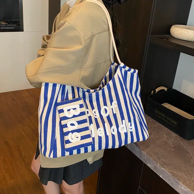RIVMIND PU Tote