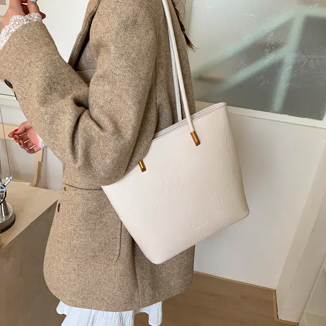 RIVMIND PU Tote