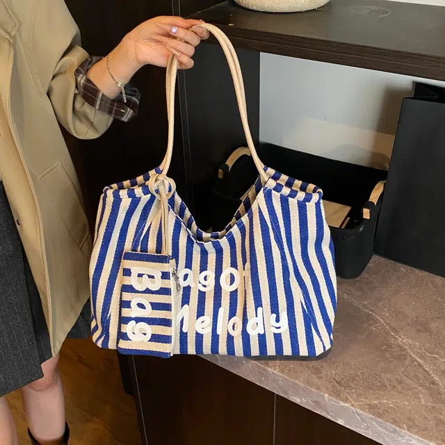 RIVMIND PU Tote