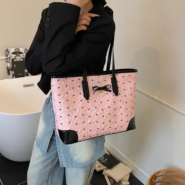RIVMIND PU Tote