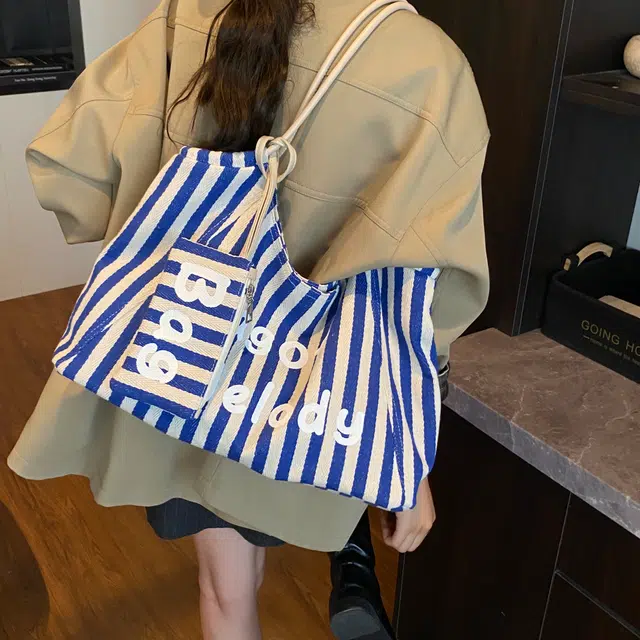 RIVMIND PU Tote