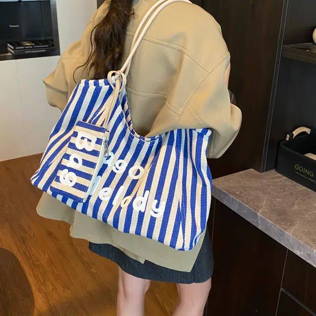 RIVMIND PU Tote