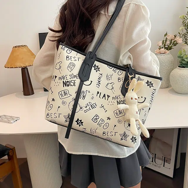 RIVMIND PU Tote
