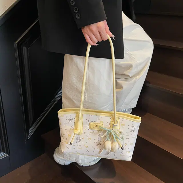 RIVMIND PU Tote