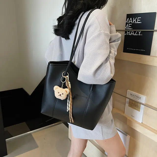 RIVMIND PU Tote