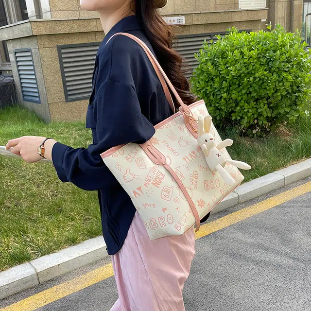 RIVMIND PU Tote