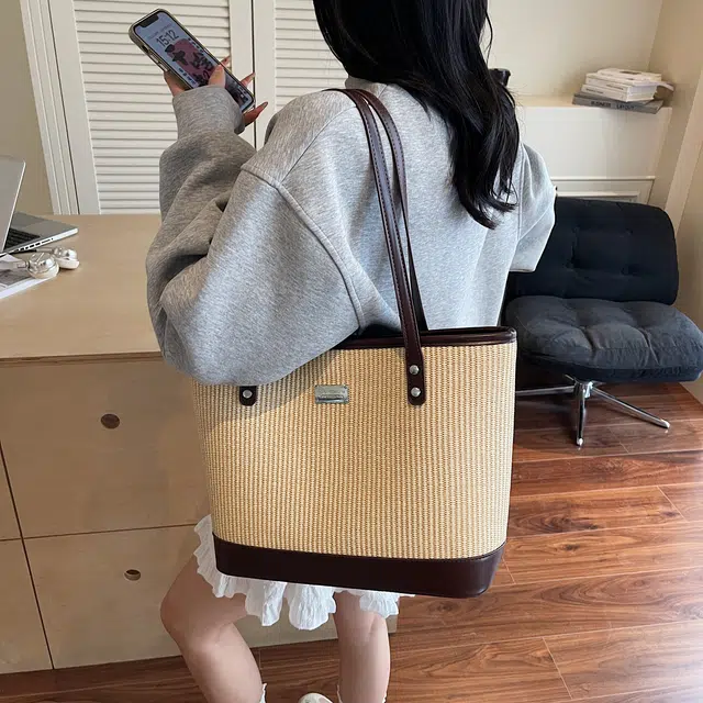 RIVMIND PU Tote