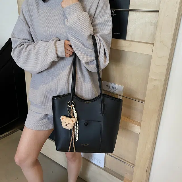 RIVMIND PU Tote