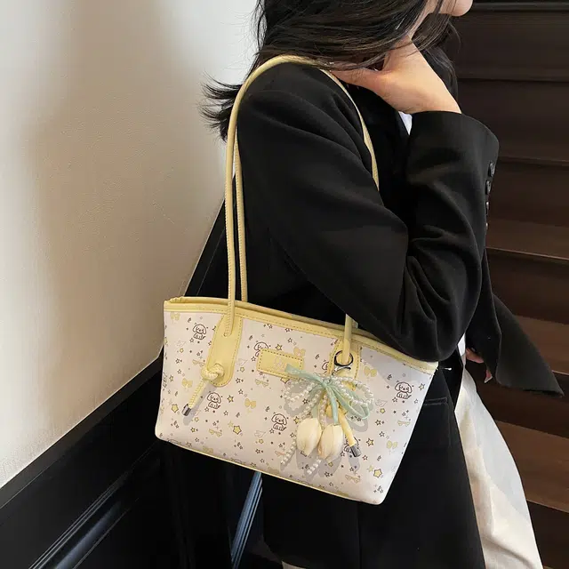 RIVMIND PU Tote