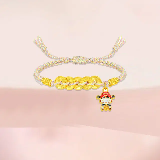 999