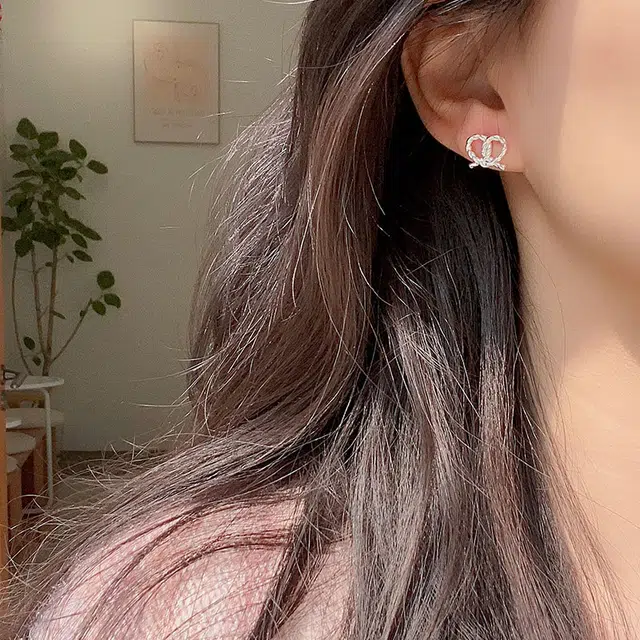 2801 ins