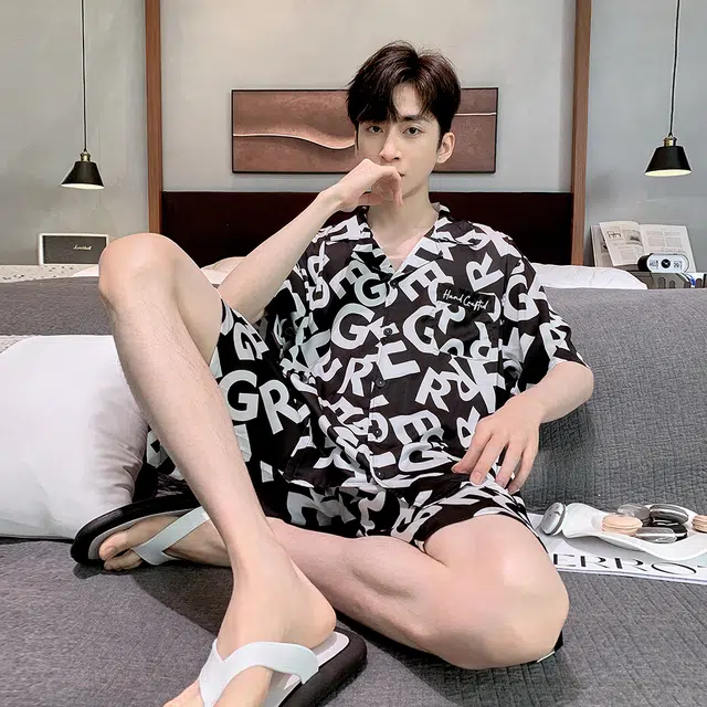 宫蝶 短袖冰丝薄款家居服字母满印休闲可外穿睡衣套装 男款 黑色