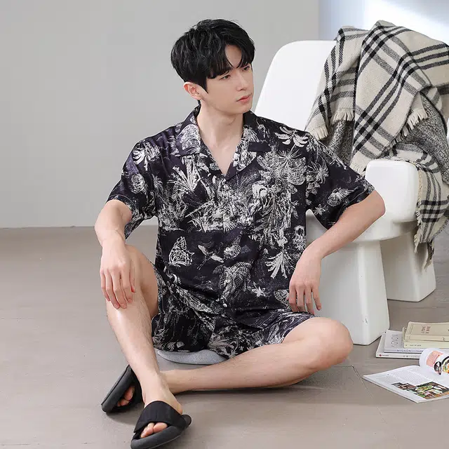 宫蝶 东南亚风情系列 冰丝短袖度假风家居服薄款可外穿复古风休闲大码开衫睡衣套装 男款 黑色