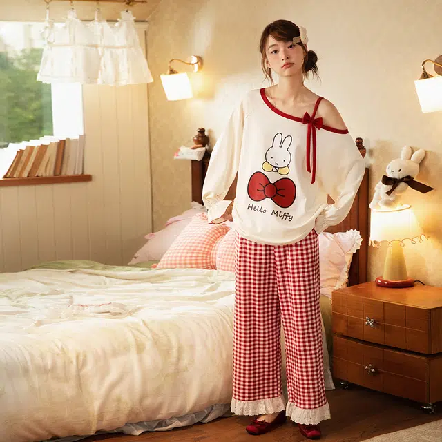 宫蝶 米菲纯棉斜肩设计感长袖卡通甜美风家居服宽松休闲开衫可外穿睡衣套装 女款 礼盒装