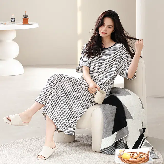 宫蝶 短袖纯棉家居服可外穿休闲条纹睡裙 女款 黑色