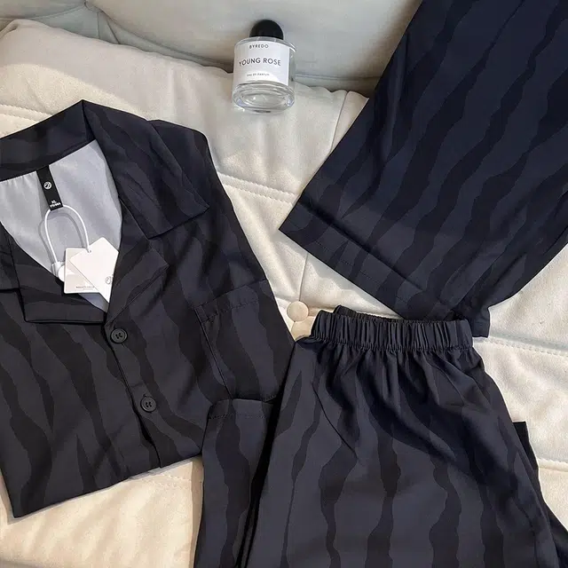 宫蝶 凉感冰丝三件套家居服短袖长裤薄款衫条纹休闲大码开衫舒适睡衣套装 男款 黑色