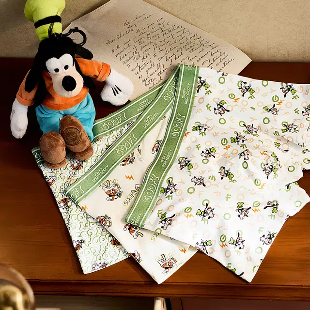 x Disney 3