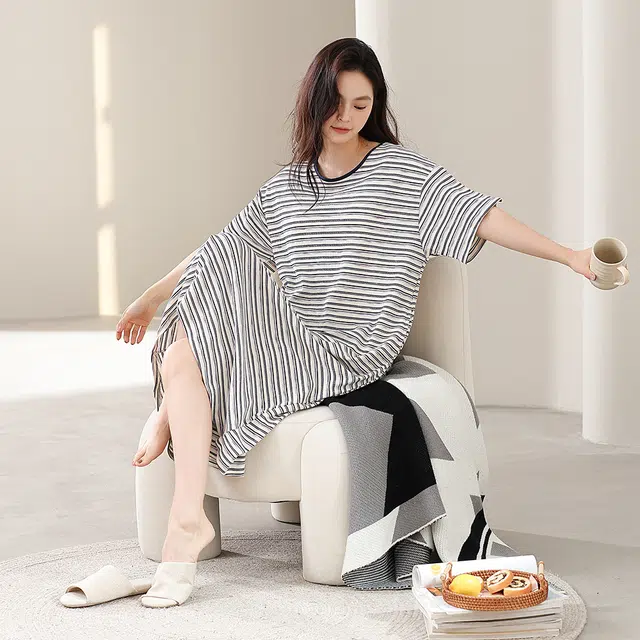 宫蝶 短袖纯棉家居服可外穿休闲条纹睡裙 女款 黑色