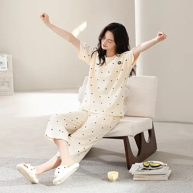宫蝶 短袖七分裤家居服可外穿休闲简约时尚睡衣套装 女款 杏色