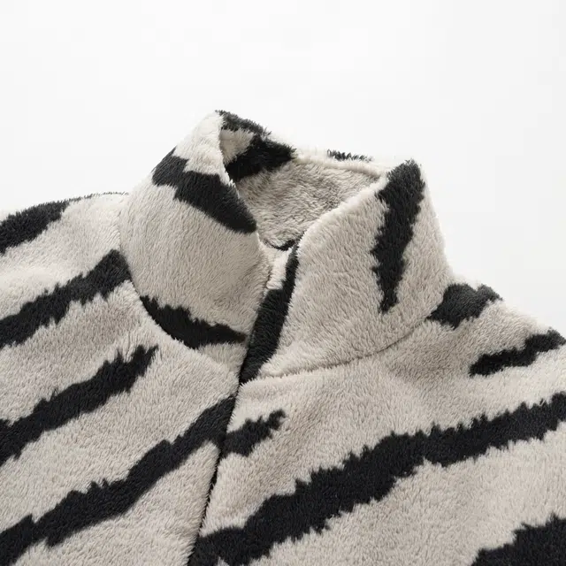 宫蝶 保暖加厚珊瑚绒家居服简约斑马纹休闲可外穿防风立领宽松大码睡衣套装 男女同款 咖色