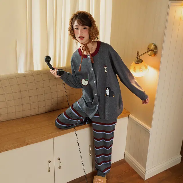 宫蝶 小企鹅纯棉长袖家居服宽松卡通休闲可外穿开衫睡衣套装 女款