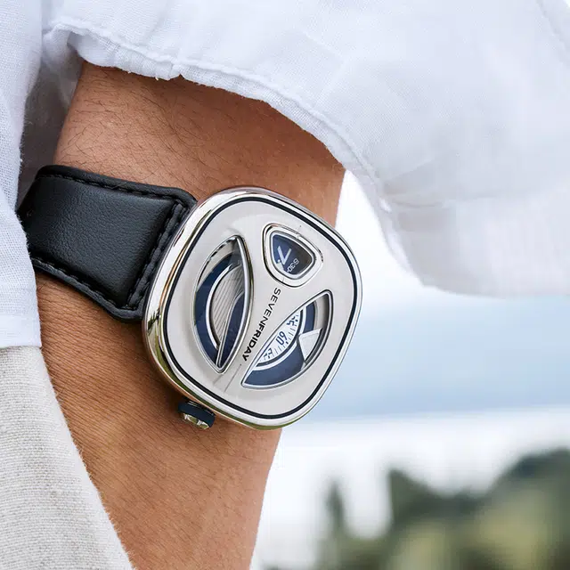 SEVENFRIDAY ME 44.5*44mm