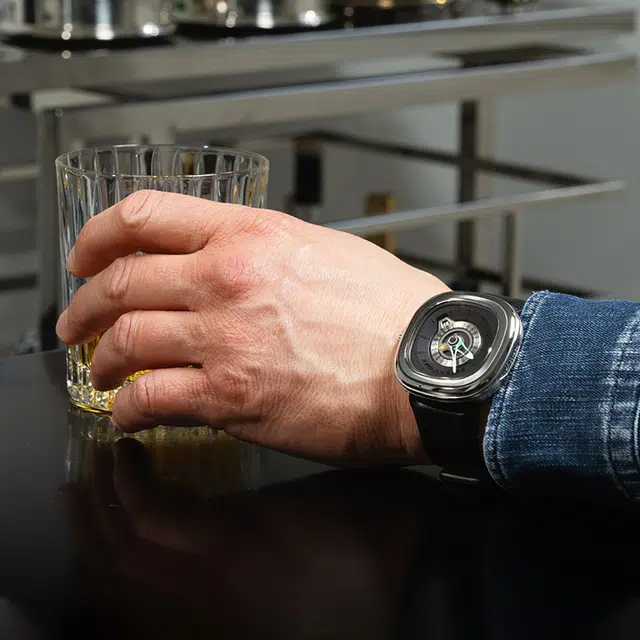 SEVENFRIDAY